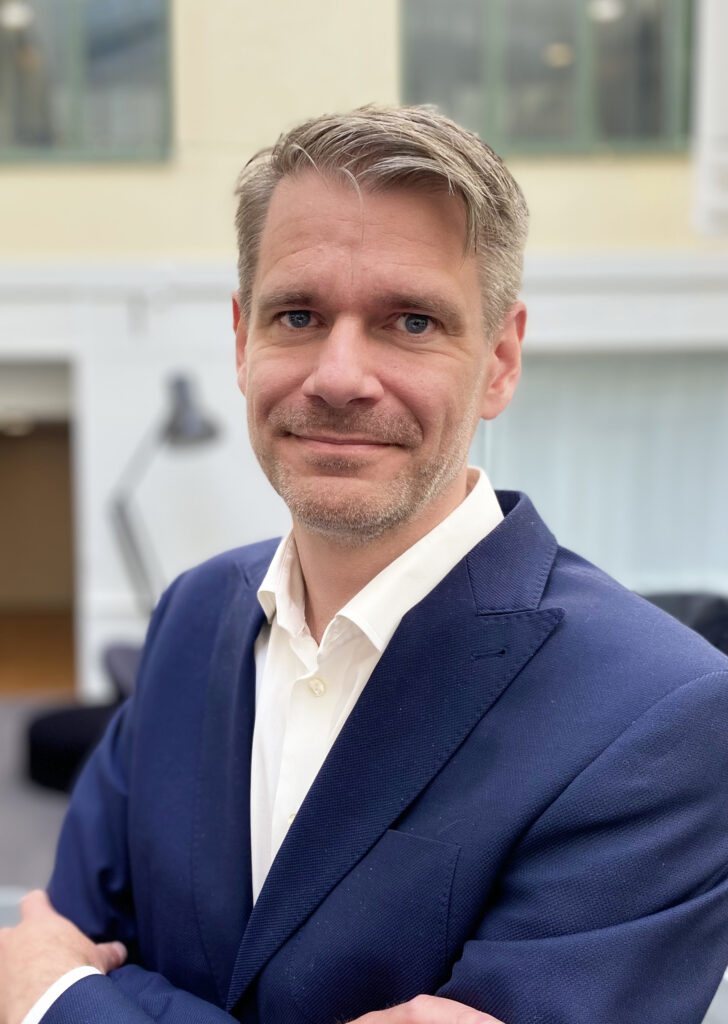 Medarbeiderportrett med prosjektleder Henrik: Fra første implementering til teknisk nøkkelrolle